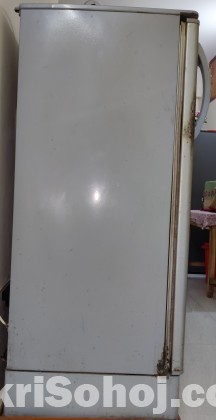 Walton S-1F6 170L Refrigerator